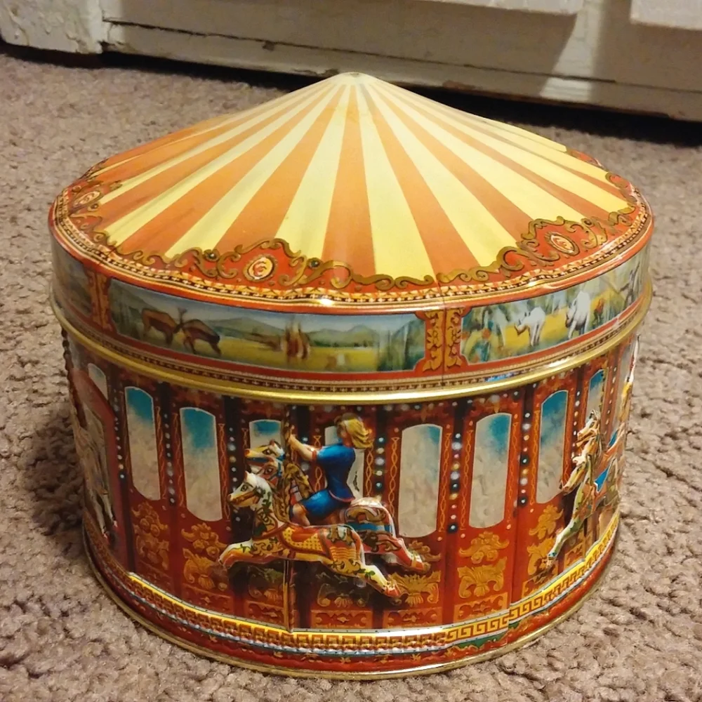Carousel Tin Churchill's of London Graphics